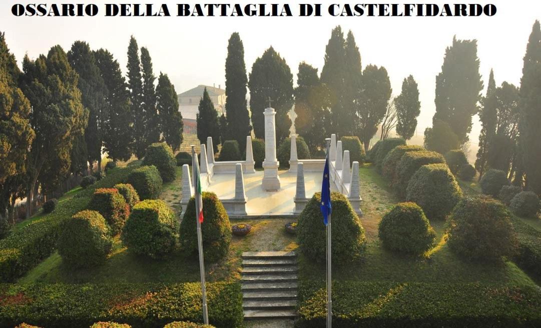 1 La Fisarmonica Del Conero Lägenhet Castelfidardo Exteriör bild